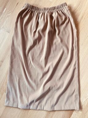 Vintage 80’ssueded tan skirt- medium